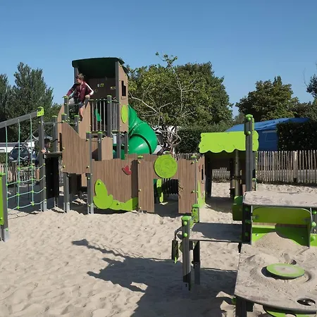 Camping De L'eve**** 4* Saint-Nazaire (Loire-Atlantique)
